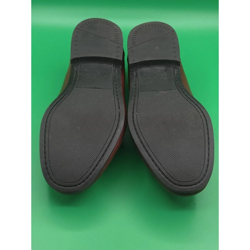 G. H. Bass Weejuns Loafers - Men's 9 EE - Tassel & Stitch - Brown Dress Shoes